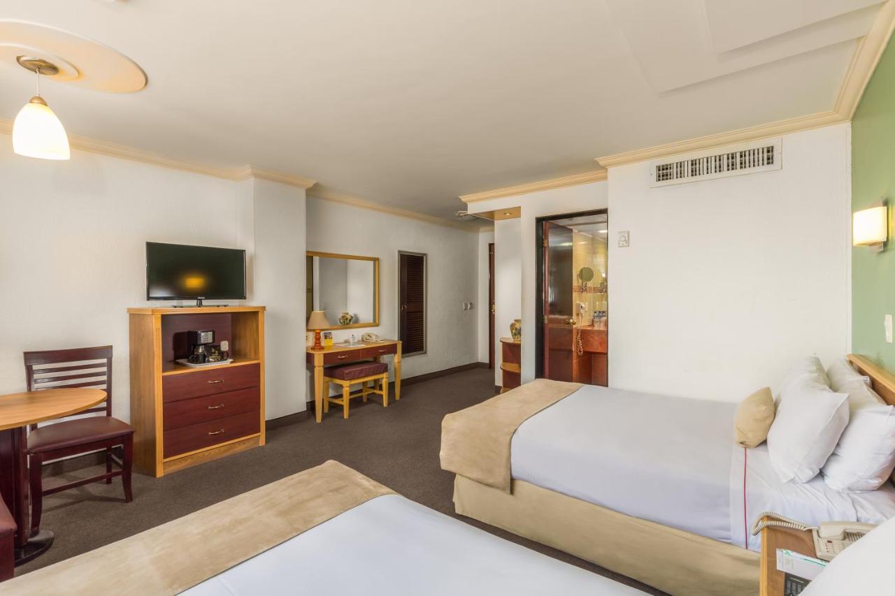 Hotel Estoril Мехико Экстерьер фото