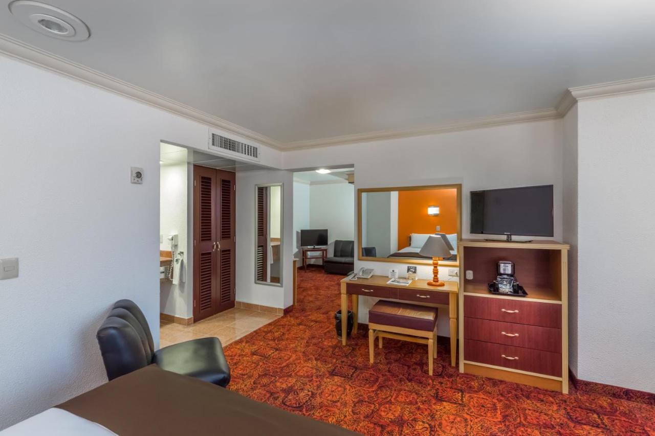 Hotel Estoril Мехико Экстерьер фото